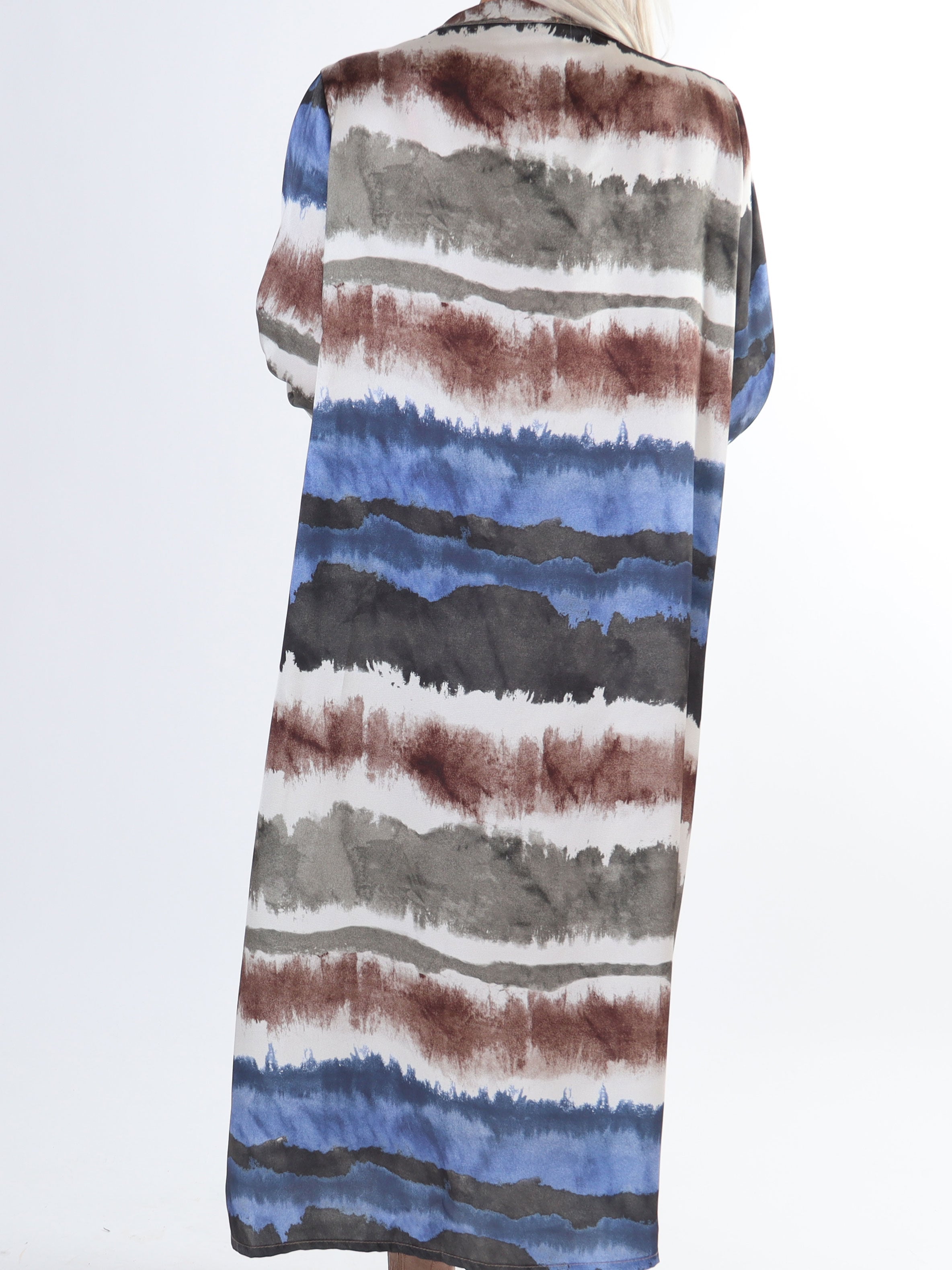 Merina - Lång plus size klänning i batikmönster